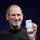 Steve Jobs muestra el iphone 4