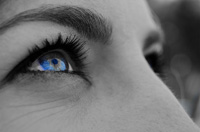 Ojos mirando horizonte.