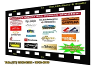 Pantalla publicitaria con varias marcas comerciales de empresas multinacionales.